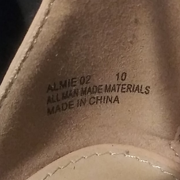 Heels - Picture 5 of 5